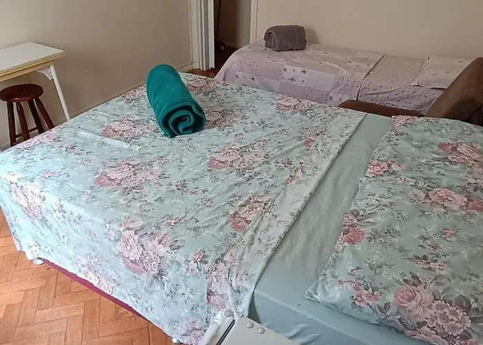 Quarto Em Apartamento Compartilhado