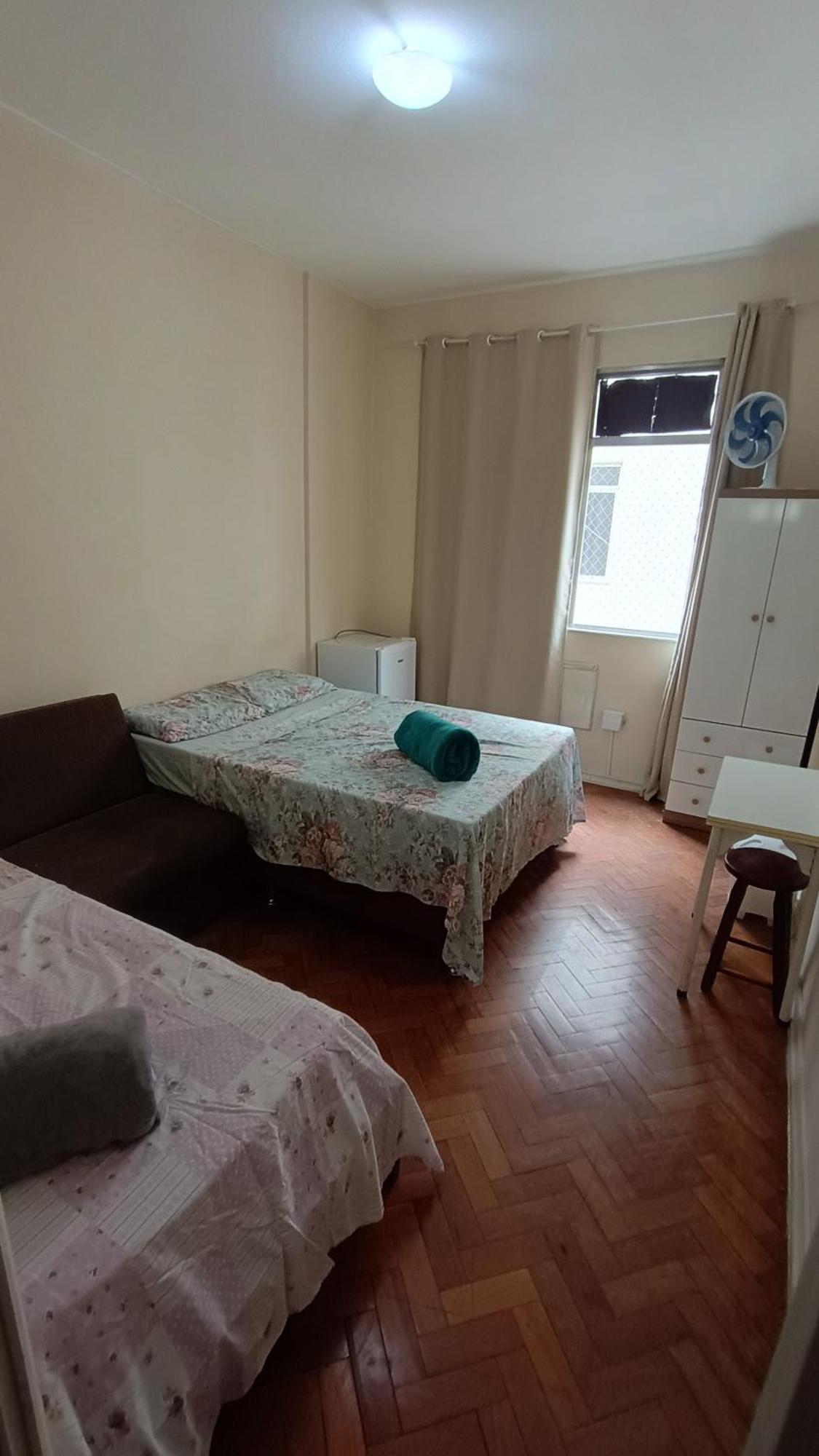 Em Compartilhado Habitación en casa particular *